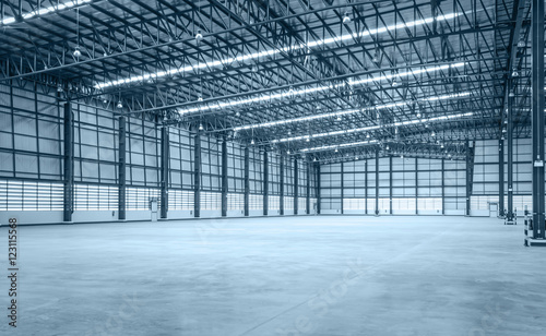 Fotografia Interior of empty warehouse