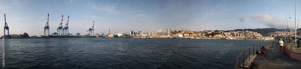 Panorama Genova porto