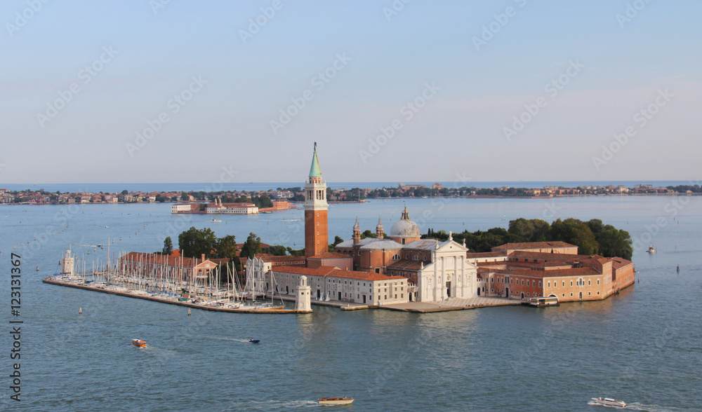 Vue aérienne du Campanile San Giorgio Maggiore à Venise