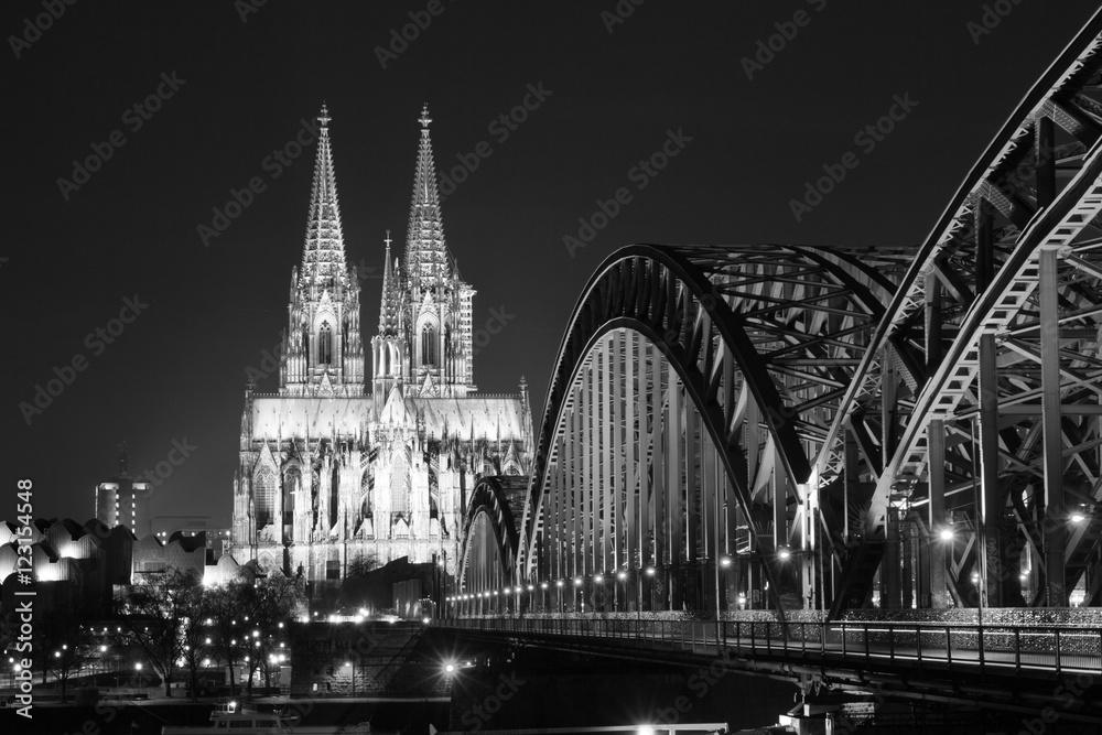 Fototapeta premium Hohenzollern Köln Brücke