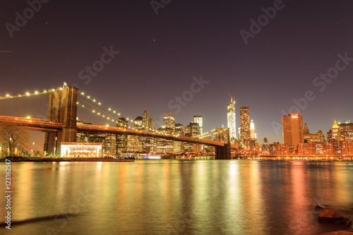 Fototapeta Naklejka Na Ścianę i Meble -  New York City Skyline from Brooklyn at dusk