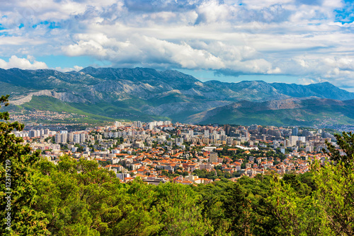 Foto View of Split with nature