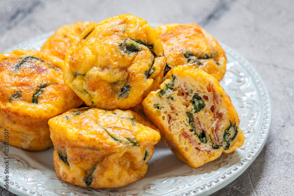 Egg muffins with spinach and bacon Egg muffins with spinach and bacon