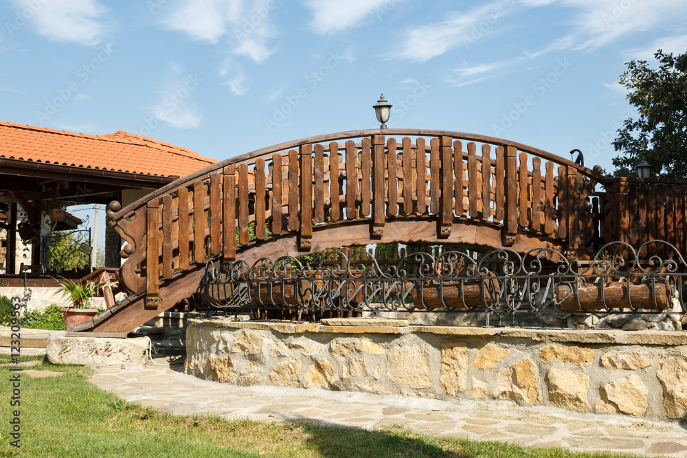 Obraz premium Small wooden bridge, exterior design