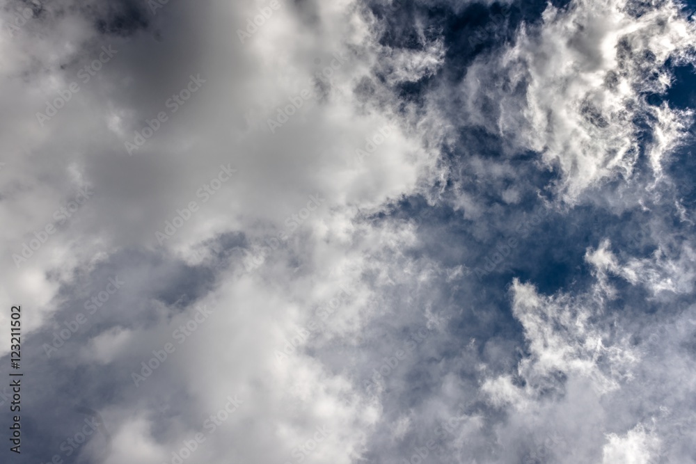 Obraz premium White fluffy clouds