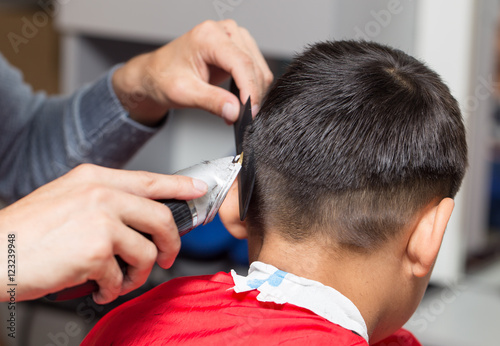 men's haircut at the beauty salon