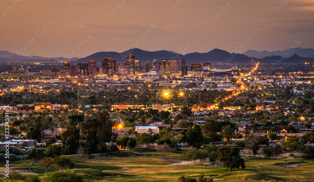 Phoenix Arizona skyline at sunset Phoenix Arizona skyline at sunset