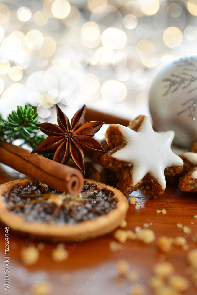 Zimtsterne - Weihnachtsgewürze - Weihnachten Zimtsterne - Weihnachtsgewürze - Weihnachten