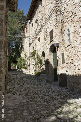 Fototapeta Naklejka Na Ścianę i Meble -  Castello di Pissignano, Umbria