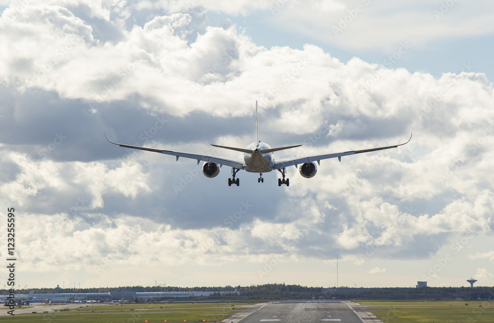 Airplane landing to runway Airplane landing to runway