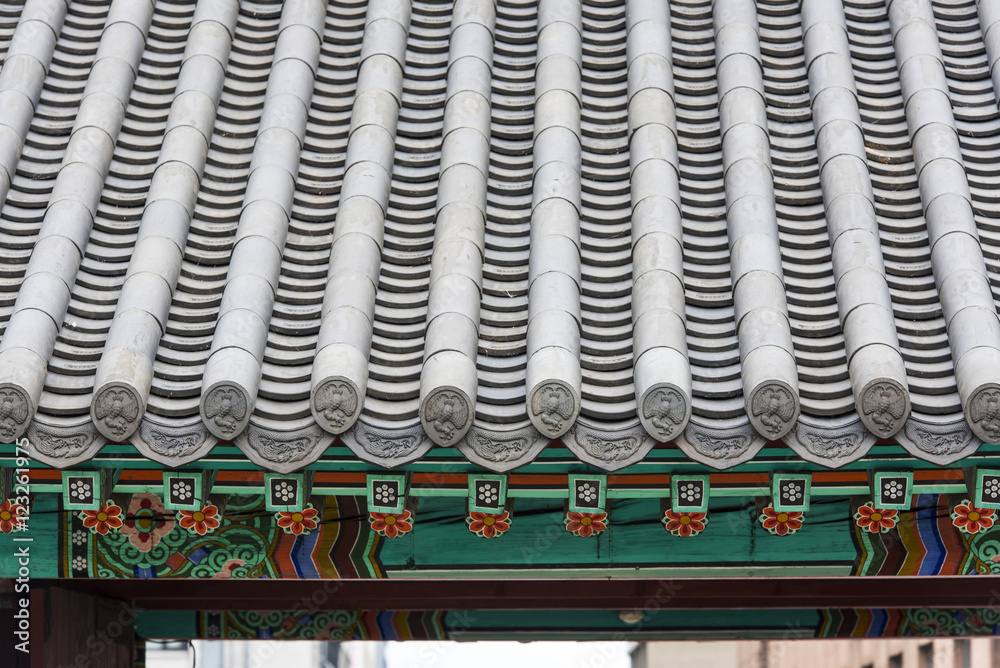 Fototapeta premium Tradycyjny azjatycki szary dach w Seulu