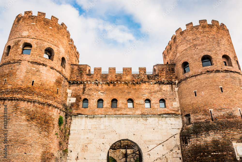 La porte San Paolo, ancienne entrée fortifiée de Rome