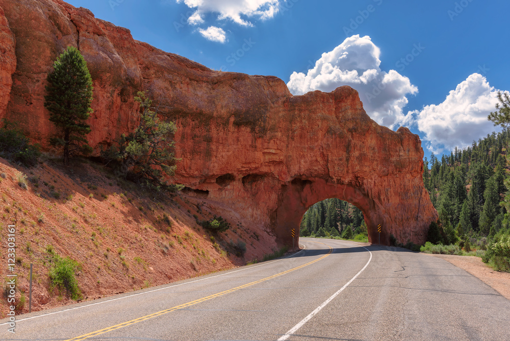 Red Arch road tunnel on the way to Bryce Canyon Red Arch road tunnel on the way to Bryce Canyon