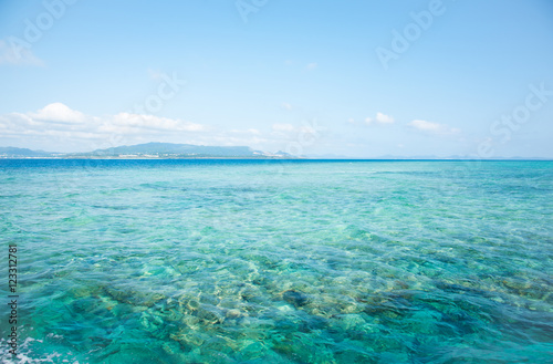 Cobalt blue of the sea and the sky, Minnajima Island, okinawa, japan / 沖縄水納島ビーチ コバルトブルーの海と空 
