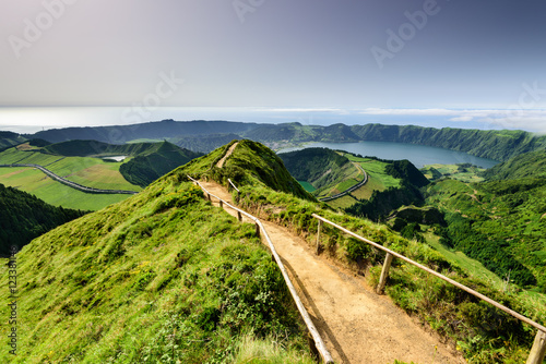 Açores ilha paradisíaca. vista panoramica para a Lagoa de Santiago e Lagoa das Sete Cidades. photo