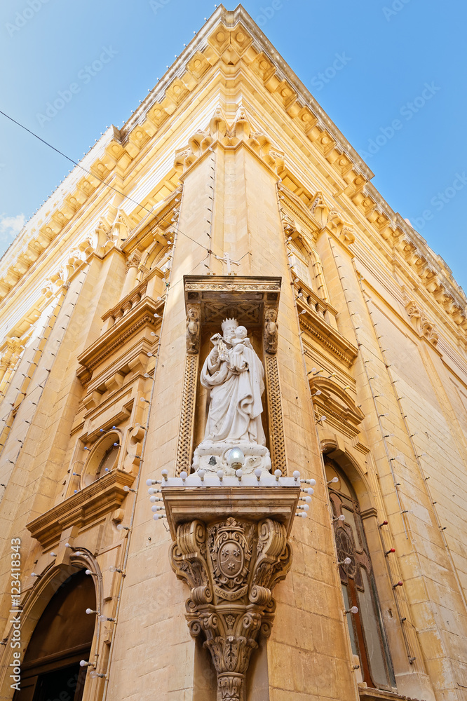 Obraz premium Architecture and religious devotion in Malta