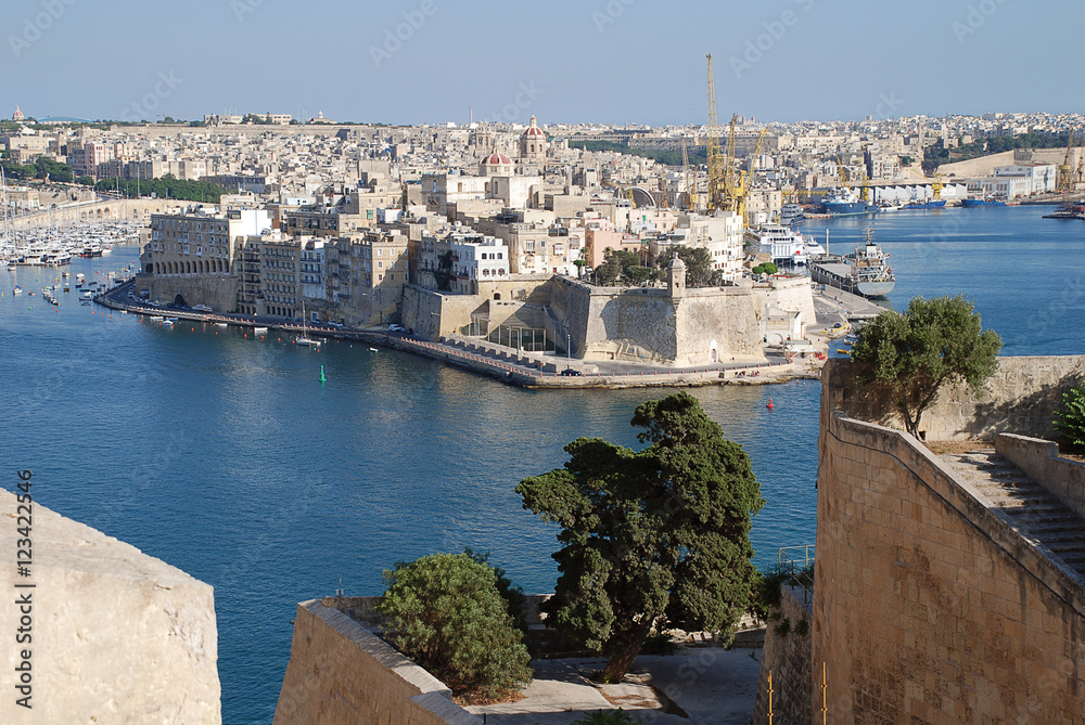 Fototapeta premium Valletta (Malta): View from The Barracca Gardens