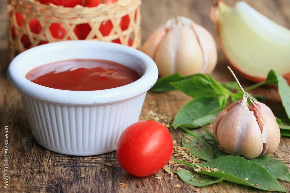 tomato sauce tomato sauce