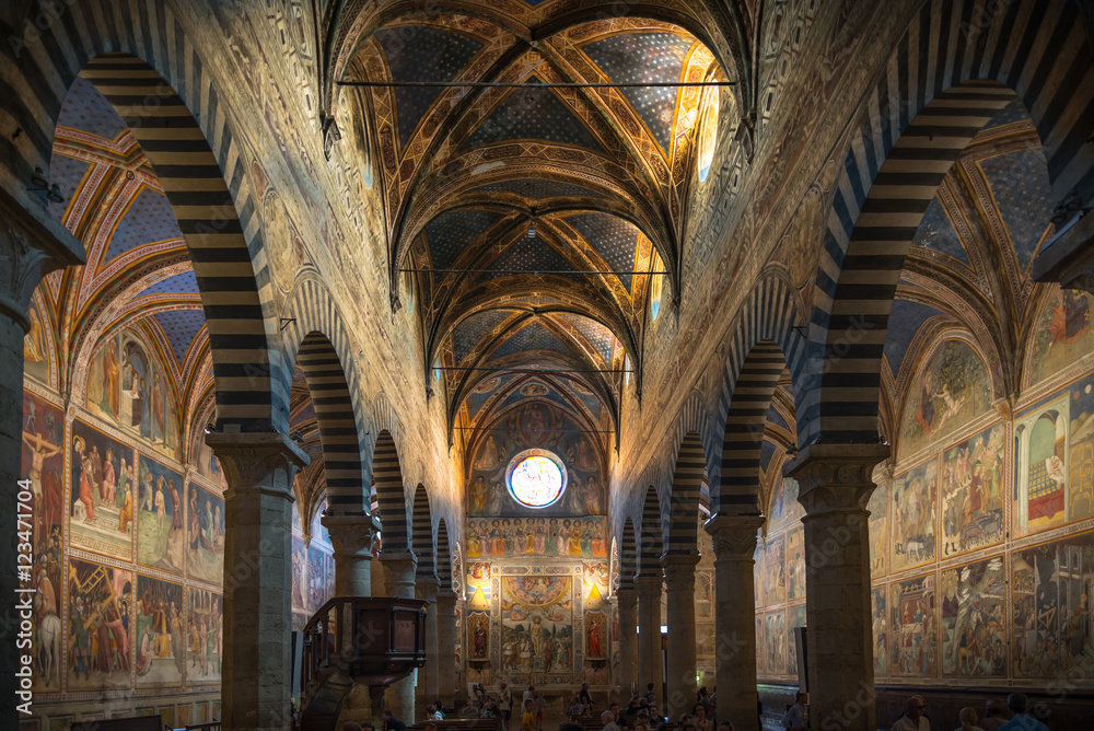 Interior de la catedral de San Giminiano