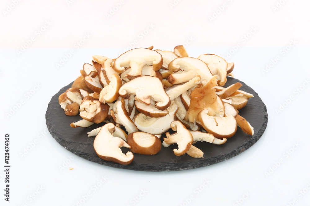 Shiitake sur ardoise