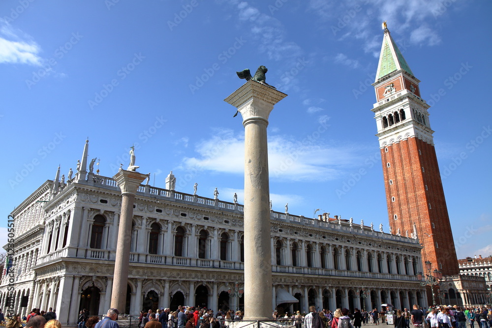 Piazzetta San Marco mit Markusturm