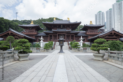 Canvas Print Chi lin Nunnery, Tang dynasty style temple, Hong Kong