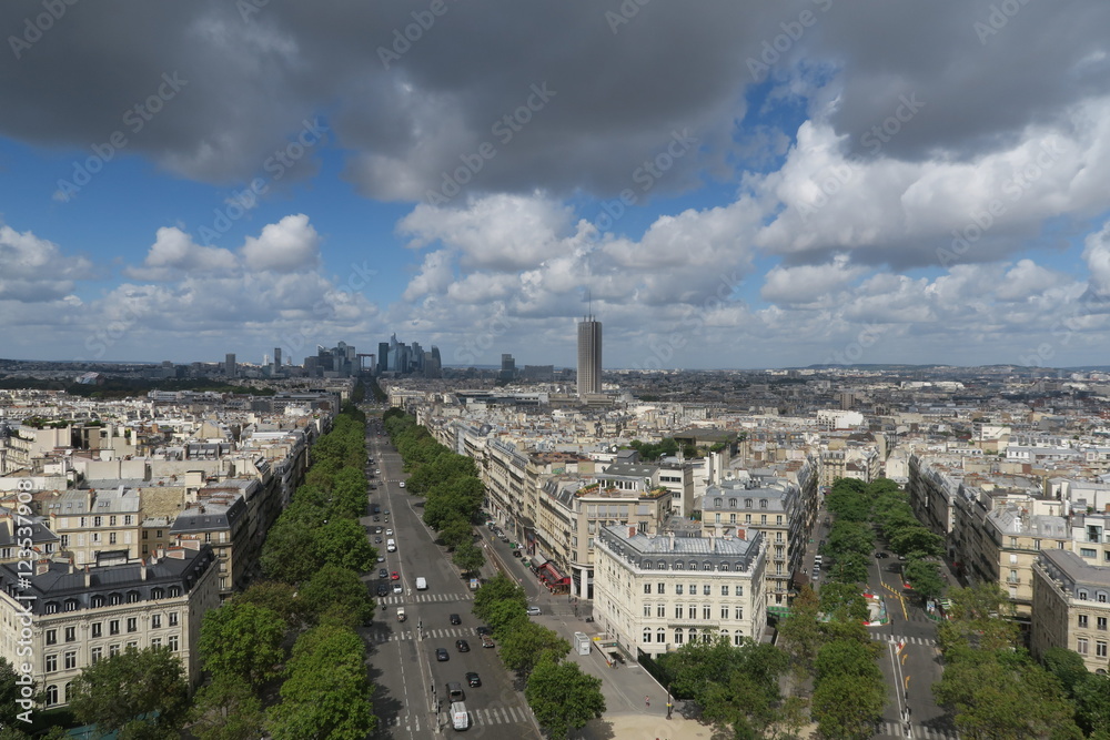 Paris vue depuis l'Arc de Triomphe