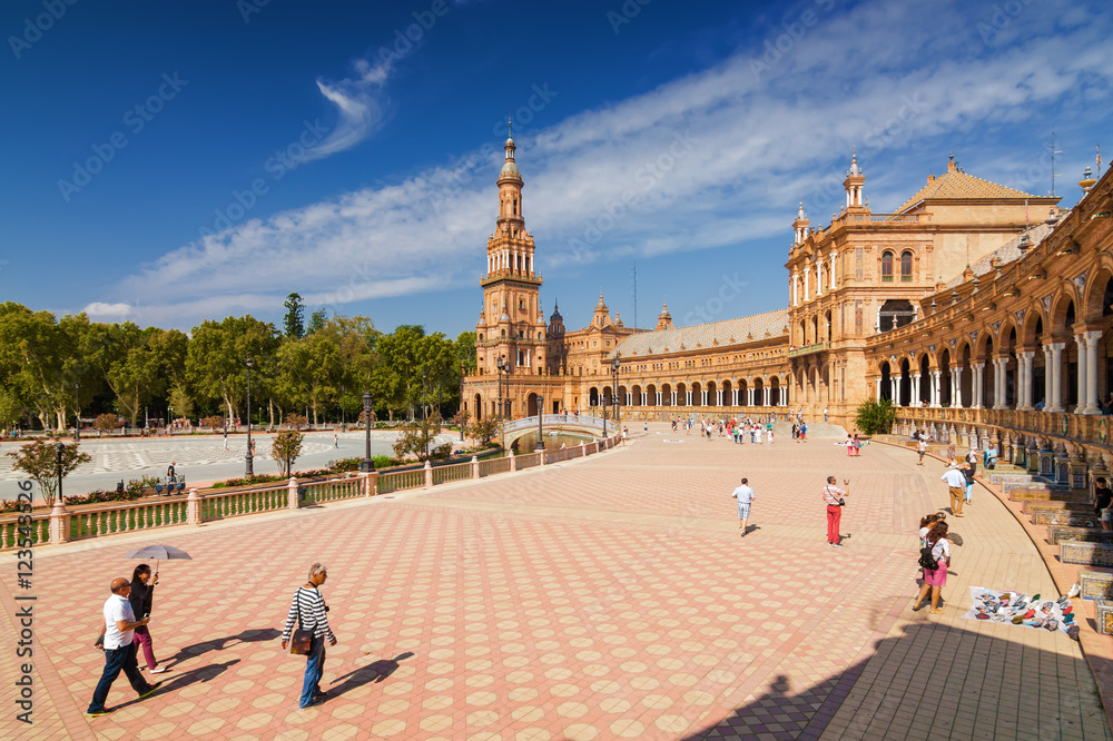 Obraz premium Architectural complex of Plaza de Espana in Sevilla, Andalusia province, Spain.