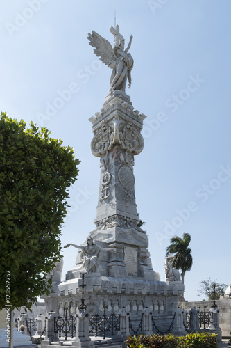  Kuba, Havanna; Friedhof " Necropolis Cristobal Colon " Monumento a los Bomberos.