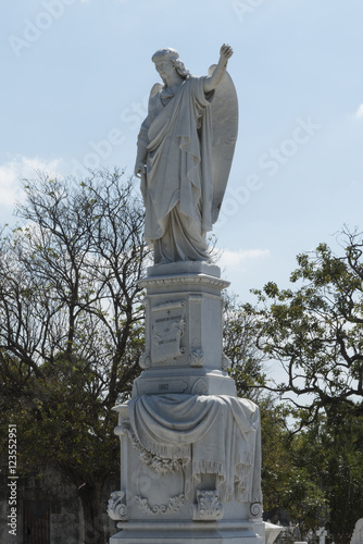  Kuba, Havanna; Friedhof " Necropolis Cristobal Colon " Engel