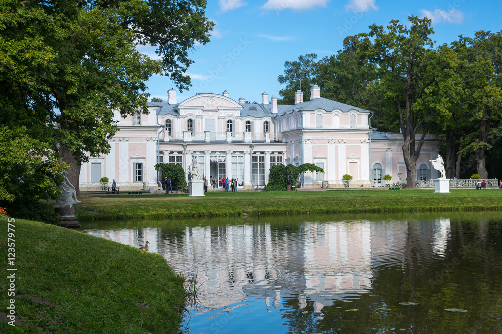 Obraz premium Chinese palace in Oranienbaum