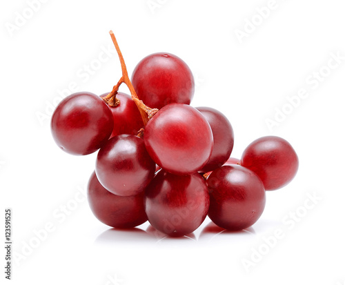 Quadro em tela red grapes isolated on white background