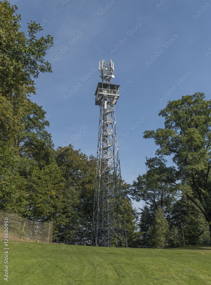 Obraz premium Observation tower in sunny day in Janov village