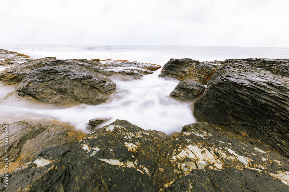 Fototapeta premium View of the rocky ocean shore