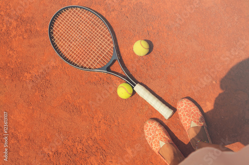 Woman playing tennis.     © Kitja