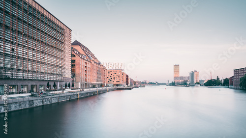Photography Bürogebäude entlang der Spree in Berlin Friedrichshain