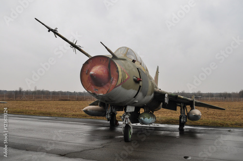 Fototapeta Naklejka Na Ścianę i Meble -  Avión de combate Sukhoi Su-22UM