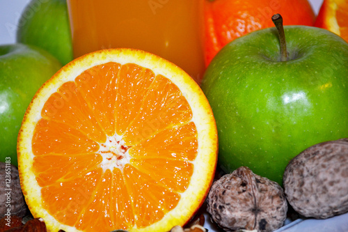 Fototapeta Naklejka Na Ścianę i Meble -  oranges and apples