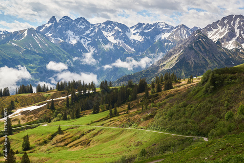 Berggipfel des Allgäuer Alpenhauptkamms im südlichen Stillachtal