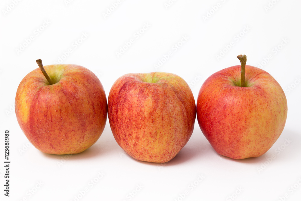 3 äpfel nebeneinander