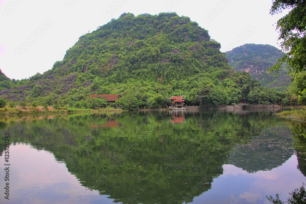 tam coc