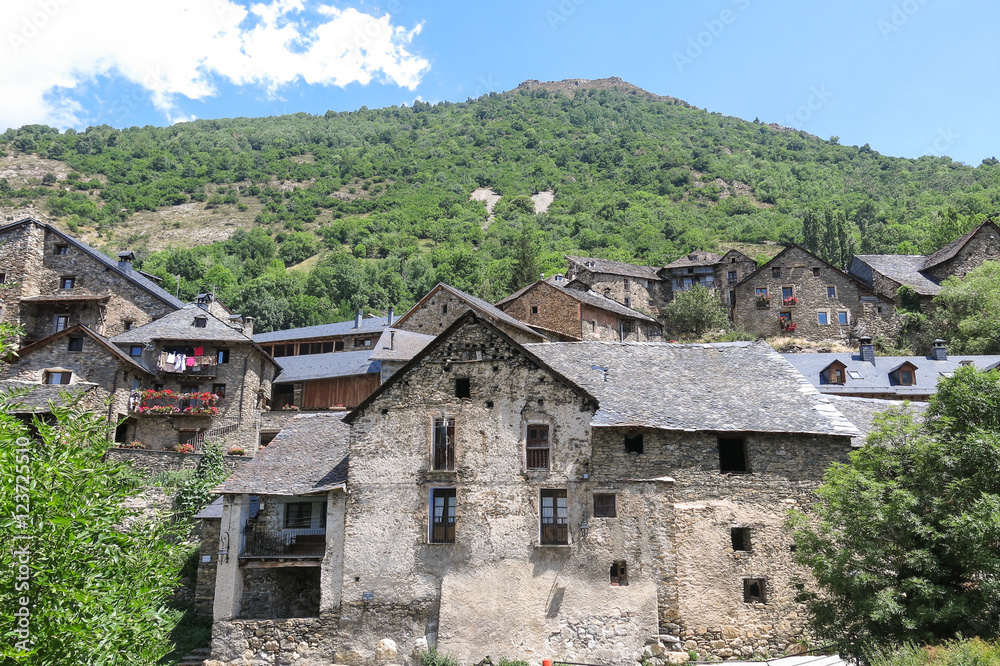 Durro, typical stone village in the Catalan Pyrenees. valley of
