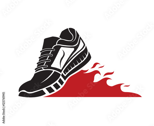 speeding running sport shoe icon