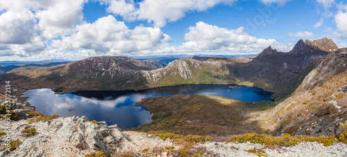 Dove lake panorama and Cradle Moutain on bright sunny day. Cradle Mountain National Park  Tasmania  Australia