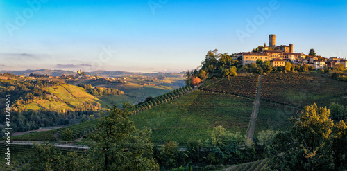 Le Langhe, Castiglione Falletto and Serralunga d Alba