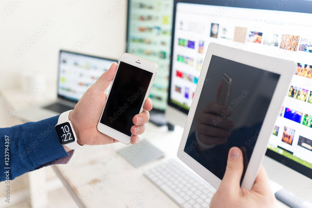 Using smart watch smartphone tablet laptop and computer Using smart watch smartphone tablet laptop and computer