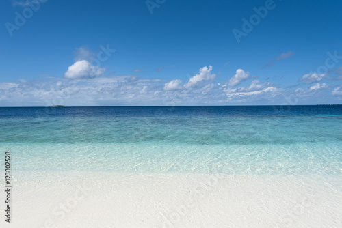 モルディブ 海 砂浜 ビーチ
