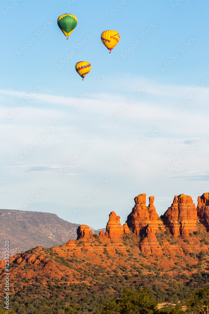 Fototapeta premium Hot Air Balloning in Sedona Arizona.