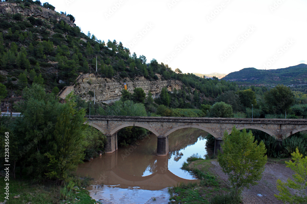 Puente de Castellbell y el Vilar, Cataluña (España)