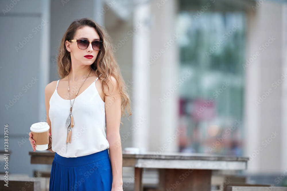 Fototapeta premium Fashionable woman